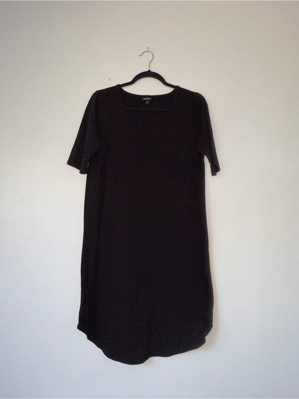 Torrid WORN ONCE Classic Black Short Sleeve Dress Size 00